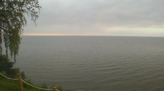 Weather camera view of Forest Lawn Beach.